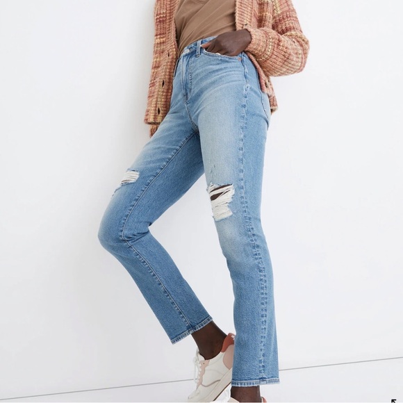 Madewell Women's Light Blue Distressed Jeans - Picture 2 of 8